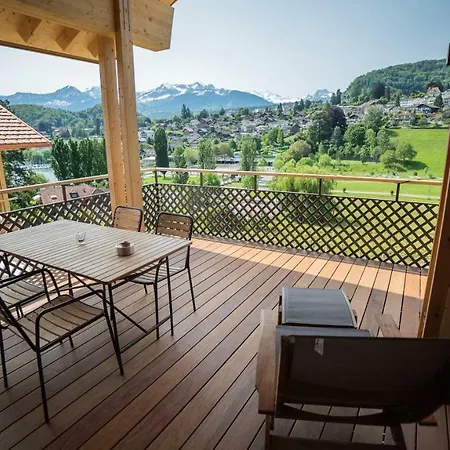 Seaside-lodge, * Spiez